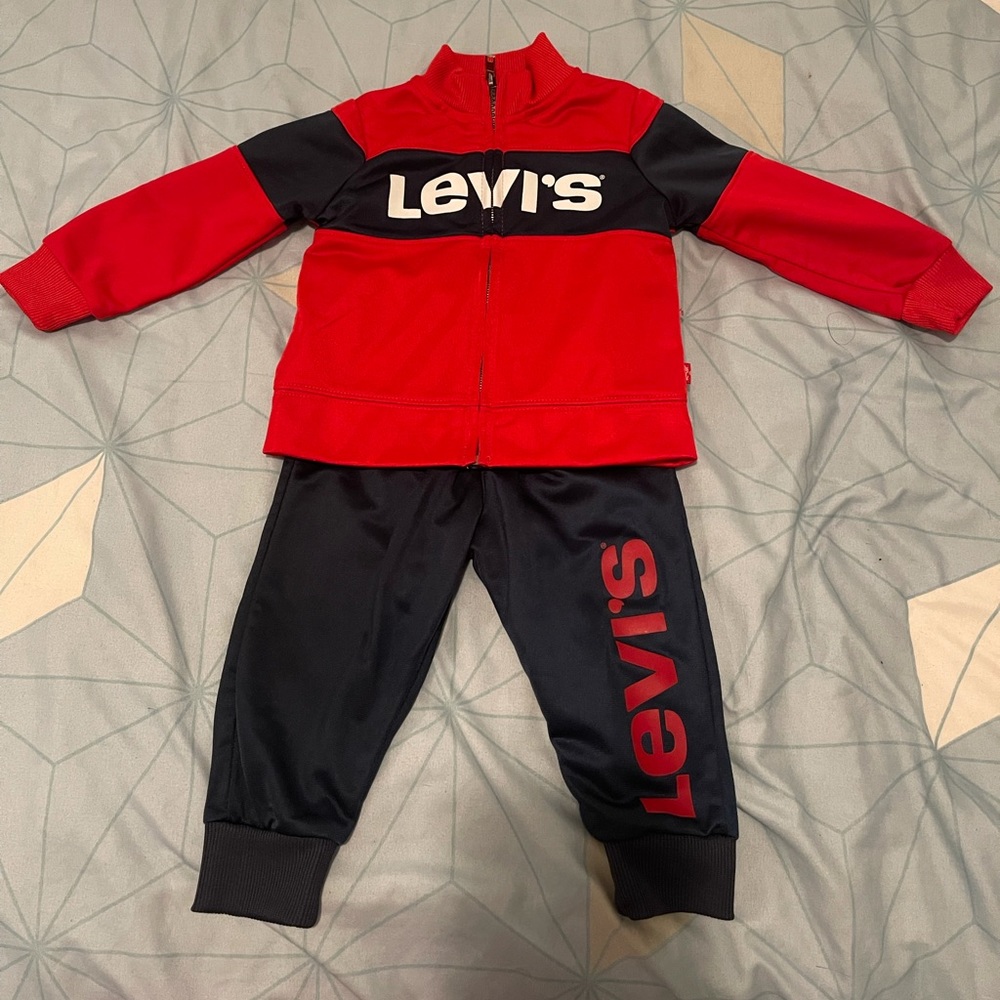 Levi’s 2 piece baby